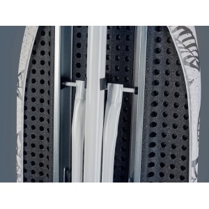 Asse da stiro piegata Leifheit Air Board Express M Solid, dettaglio del telaio inferiore.