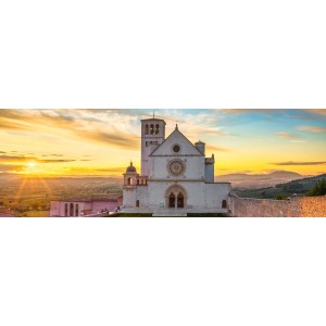 Quadri: Basilica di San Francesco ad Assisi al tramonto.