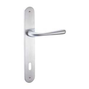 Maniglia per porta t.b.t. in acciaio inox per interni.