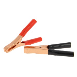 Morsetti per batteria per riparazioni auto con isolamento rosso e nero.