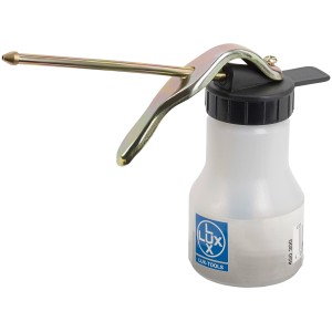 Oliatore LUX 150ml in plastica con beccuccio in acciaio per manutenzione e riparazione.