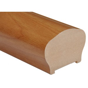 Corrimano color legno per scale, vista dettagliata.