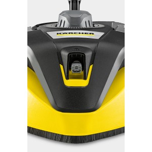 Pulitore per superfici Kärcher T 7 Plus T-Racer, dettaglio dell'ugello e delle spazzole.