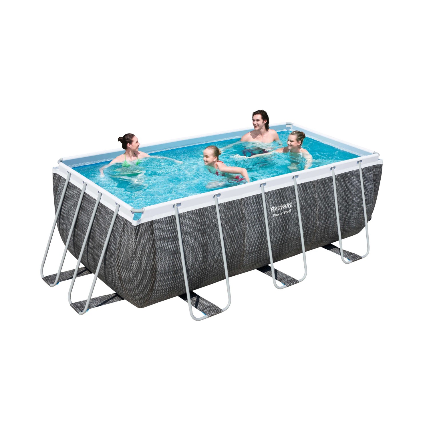 Piscina rettangolare t.b.t. con famiglia in acqua.