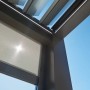 Tenda a rullo parasole Biohort per pergola, grigio scuro metallizzato, con funzione zip per una facile movimentazione.