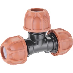 Raccordo a T per irrigazione interrata, raccordo marrone su plastica nera.
