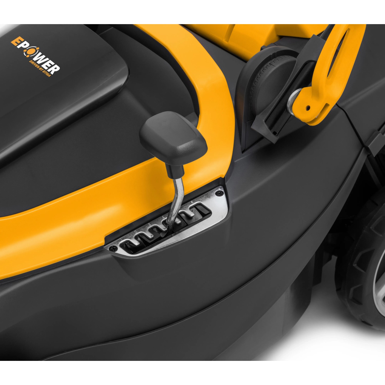 Dettaglio: Tagliaerba a batteria Stiga Collector 136e, regolazione altezza di taglio.
