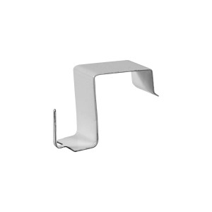 Dettaglio di un supporto bianco per bastone per tende in vetro.