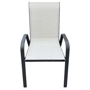 Sedia da giardino con struttura grigia e seduta grigio chiaro. Comodo arredo giardino.