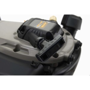 Dettaglio dell'avviatore del tagliasiepi a benzina Alpina AHT 555.