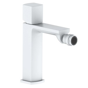 Miscelatore bidet t.b.t. bianco con forme cubiche per il bagno.