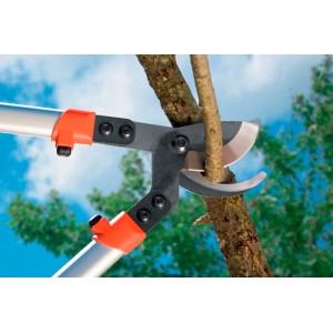 Cesoia Gardena Premium 700 Bypass taglia ramo in giardino. Cesoie da giardino con rivestimento antiaderente e bracci a leva.