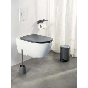 Set bagno con WC, scopino e pattumiera a pedale grigia. Pattumiere da bagno.