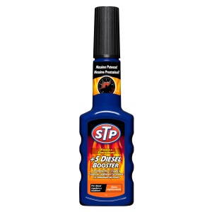 Additivo olio STP Diesel Booster per motori diesel. Bottiglia blu con tappo nero.