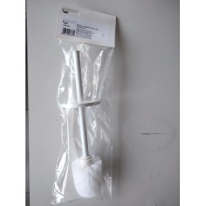 Spazzolone WC bianco di t.b.t. come ricambio per sanitari, confezionato in plastica trasparente.