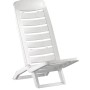 Lettino da giardino bianco in plastica con schienale regolabile.
