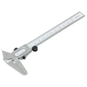 Calibro in acciaio per misurare diametri interni ed esterni con scala stampata.