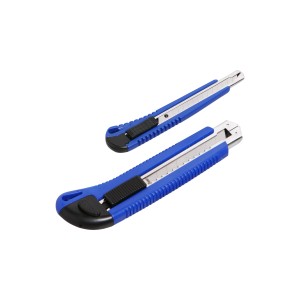 Set cutter LUX, 2 pezzi, 9 mm e 18 mm, coltelli multiuso blu con lame.