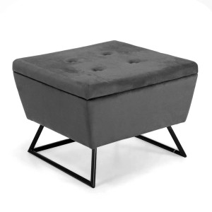 Pouf grigio con bottoni e struttura in metallo nero.