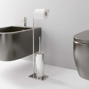 Set WC freestanding con portarotolo e scopino, cromato.