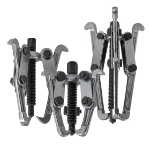 Tre estrattori t.b.t. color argento per lavori in officina.