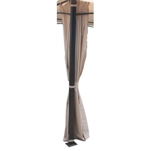 Tende laterali beige fissate al palo del gazebo.