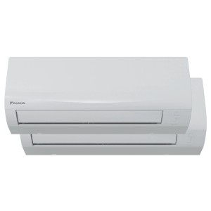 Due condizionatori t.b.t. bianchi impilati.