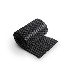 Arelle t.b.t. nera arrotolata come frangivista con struttura intrecciata.