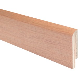 Battiscopa in legno (Battiscopa) con aspetto legno naturale.