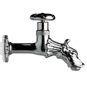 Rubinetto cromato a forma di drago per fontane da giardino.