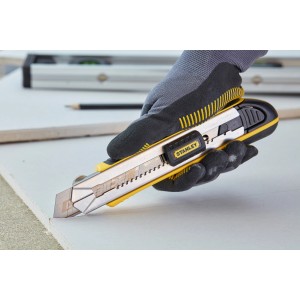 Cutter Stanley FatMax™ 18 mm nero-giallo taglia cartongesso.