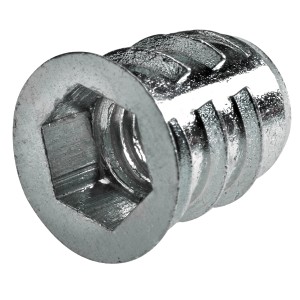 Dettaglio di un dado ad inserto in acciaio Hettich M8/12 mm per accessori per mobili.