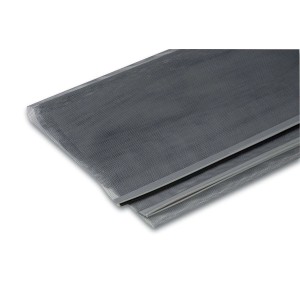 Zanzariera grigia per finestre e porte.