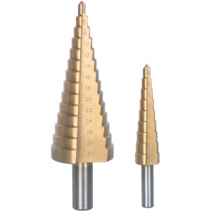 Due punte universali t.b.t. a forma di cono con dimensioni graduate.