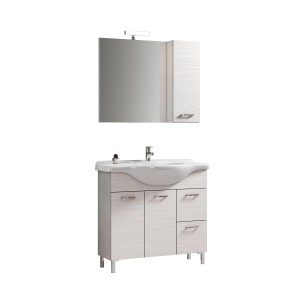 Set di mobili da bagno in legno chiaro con lavabo, mobile, specchiera e lampada.