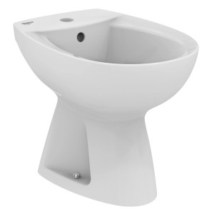 Bidet t.b.t. in ceramica bianca, vista frontale.
