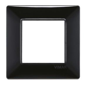 Placca di copertura nera t.b.t. per interruttori e prese.