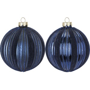 Due sfere di Natale blu, a coste e con glitter per decorazioni festive.