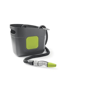 Avvolgitubo grigio con accenti verdi e tubo di irrigazione nero.