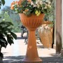 t.b.t. Colonne porta piante con fiori colorati, ideale per giardino e terrazza.