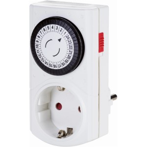Timer per presa bianca per il controllo di dispositivi domotici.
