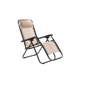 Lettino relax beige con struttura nera e poggiatesta. Ideale per rilassarsi in giardino o sulla terrazza.