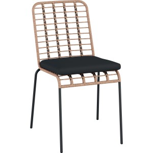 Sedia da giardino t.b.t. con cuscino nero e schienale intrecciato.