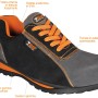 Scarpa da lavoro t.b.t.: Scarpa antinfortunistica nera e grigia con lacci e dettagli arancioni.
