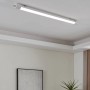 Plafoniera stagna a LED Eglo Slim bianca (110,5 cm) a soffitto.