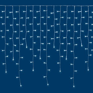 Catena luminosa da esterno t.b.t. con LED bianchi, ideale per decorare giardini e terrazzi.