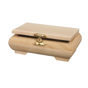 Scatola di legno con chiusura dorata per accessori artistici.