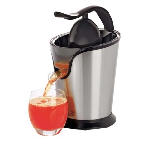 Spremiagrumi elettrico in acciaio inox con bicchiere di succo. Utensile da cucina per succo fresco.