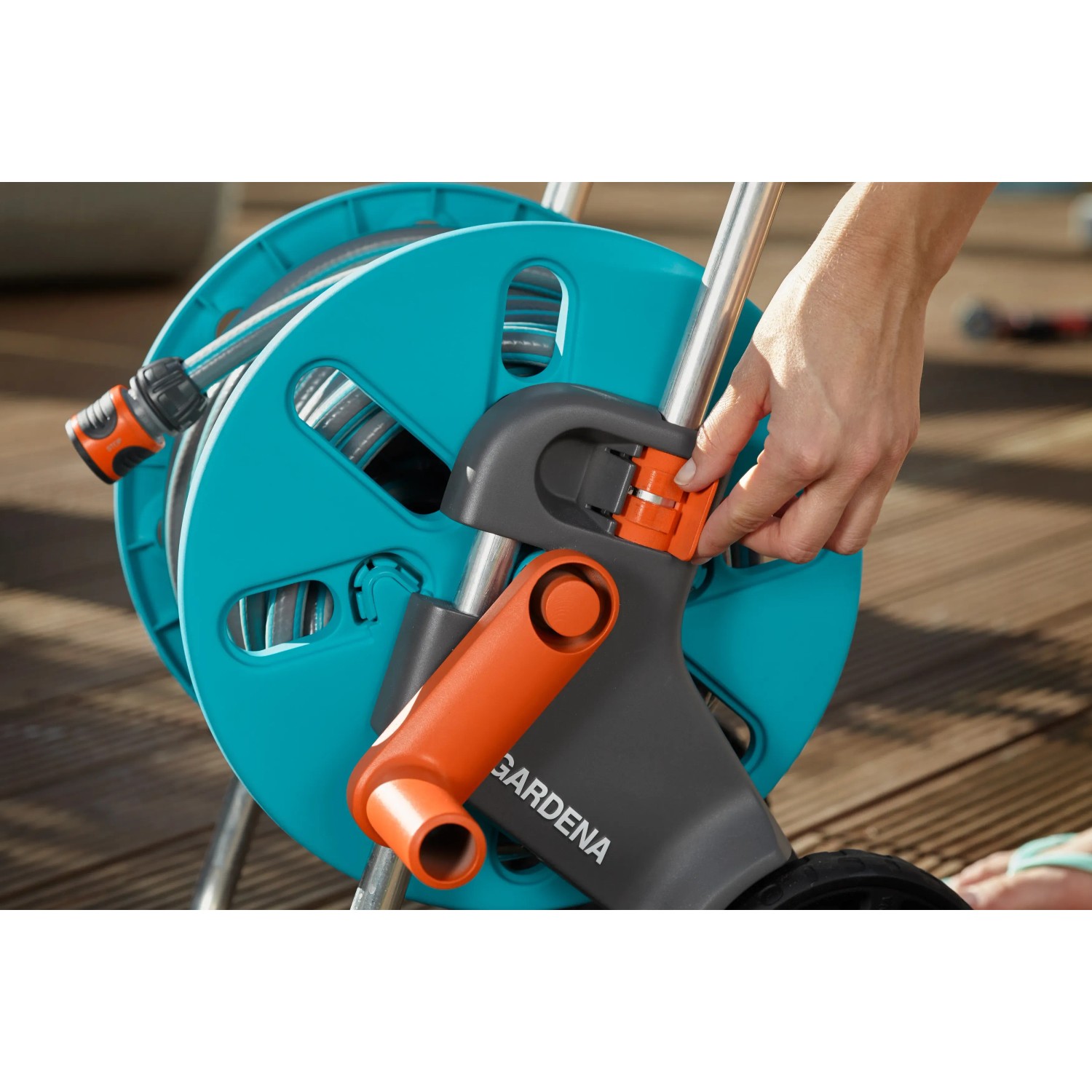 Gardena CleverRoll S set carrello avvolgitubo con tubo da 20 m, turchese/grigio/arancione.