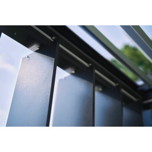 Pannello laterale a lamelle Biohort per pergola, grigio scuro metallizzato, protezione da vento e intemperie.